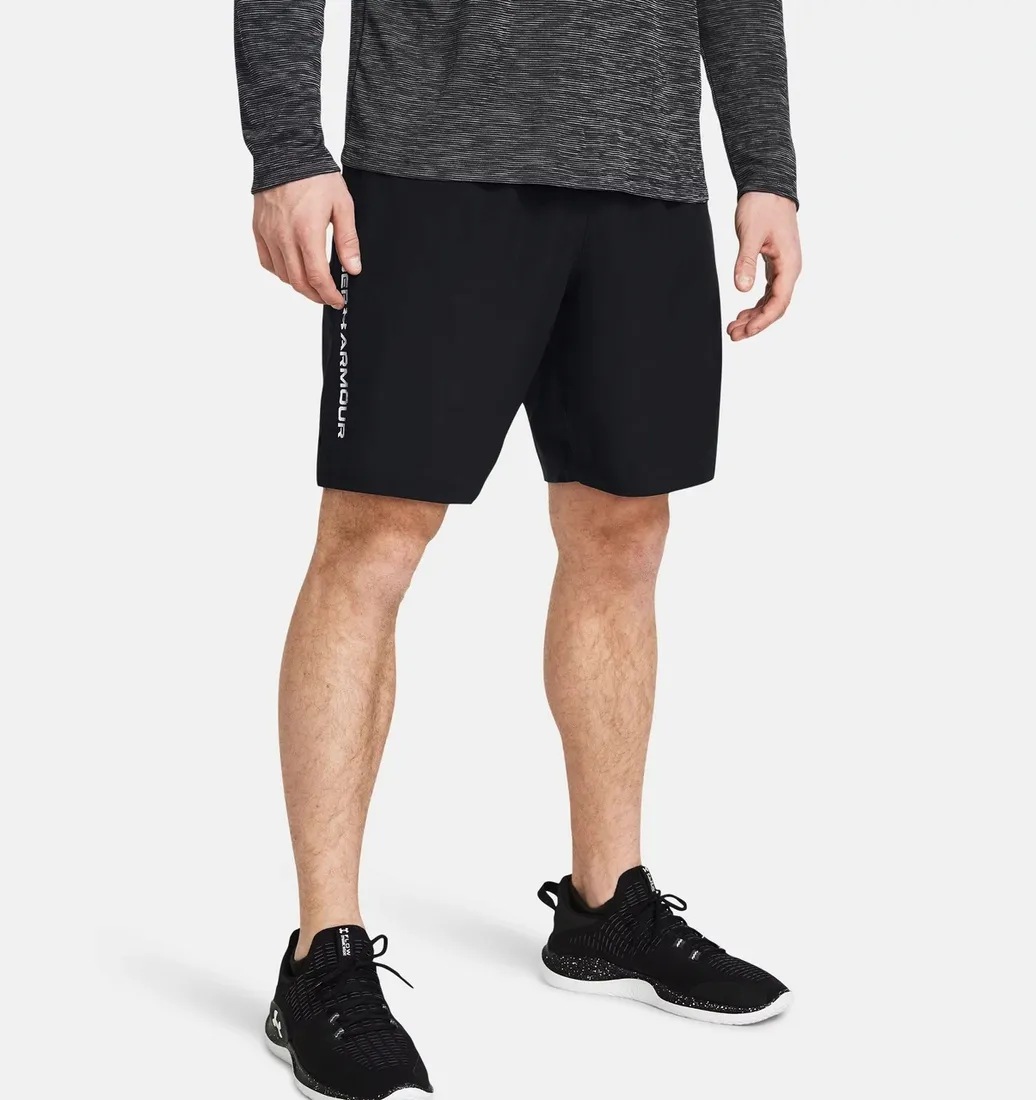 spodenki-treningowe-meskie-under-armour-woven-wdmk-black-white-s-plec-mezczyzna