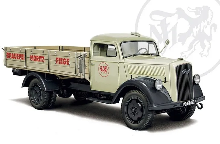 italeri-3960-ciezarowka-opel-blitz-classic-model-do-sklejania-w-skali-1-24-stan-zlozenia-do-zlozenia
