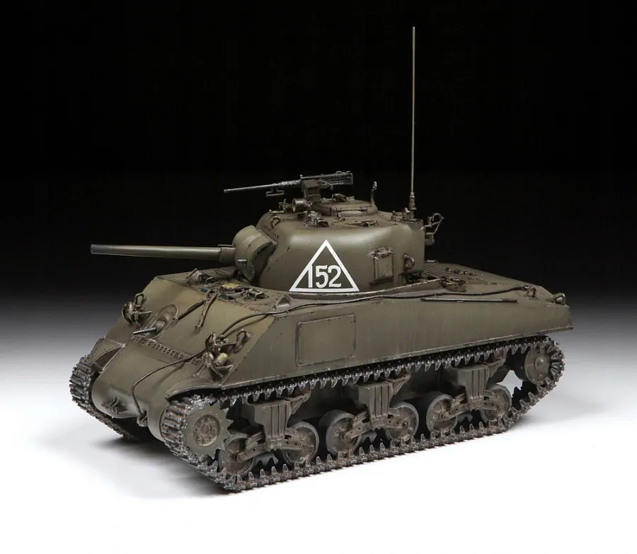 1-35-medium-tank-m4a2-sherman-75mm