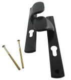 odboj-do-bramy-czarny-marka-bez-marki