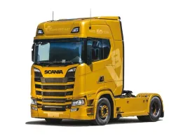 scania-s730-highline-4x2-model-3927-italeri