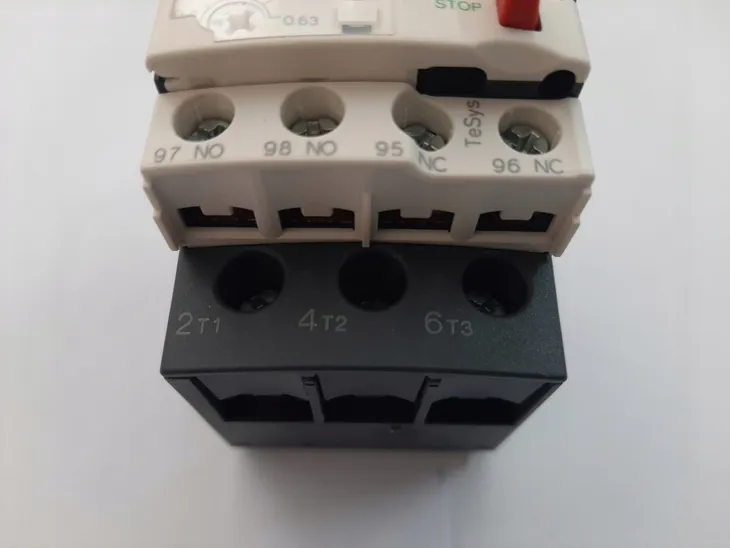 przekaznik-schneider-electric-lrd04-kod-producenta-lrd04