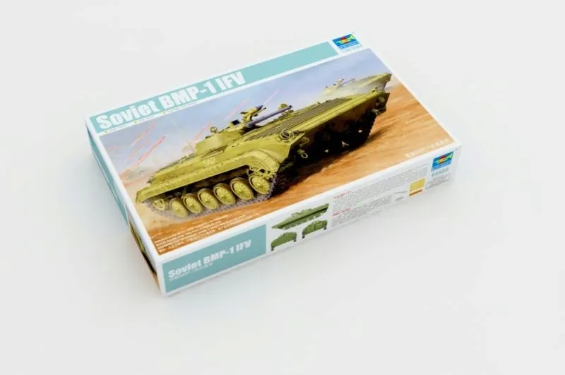 model-trumpeter-soviet-bmp-1-ifv-05555-1-35