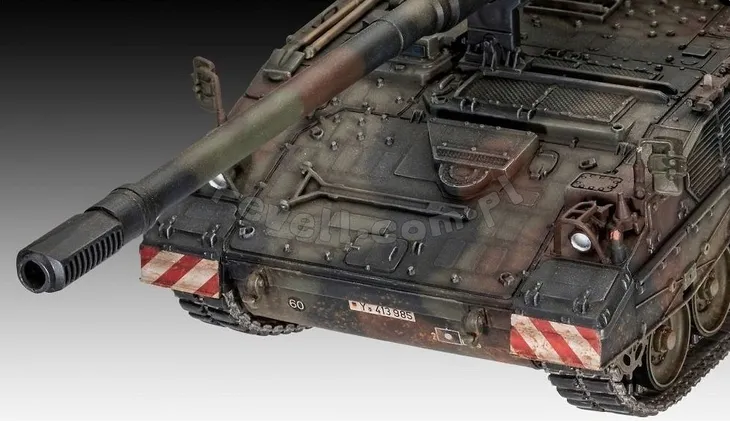 revell-03279-niemiecka-haubica-panzerhaubitze-2000-model-do-sklejania-1-35-okres-po-ii-wojnie-swiatowej