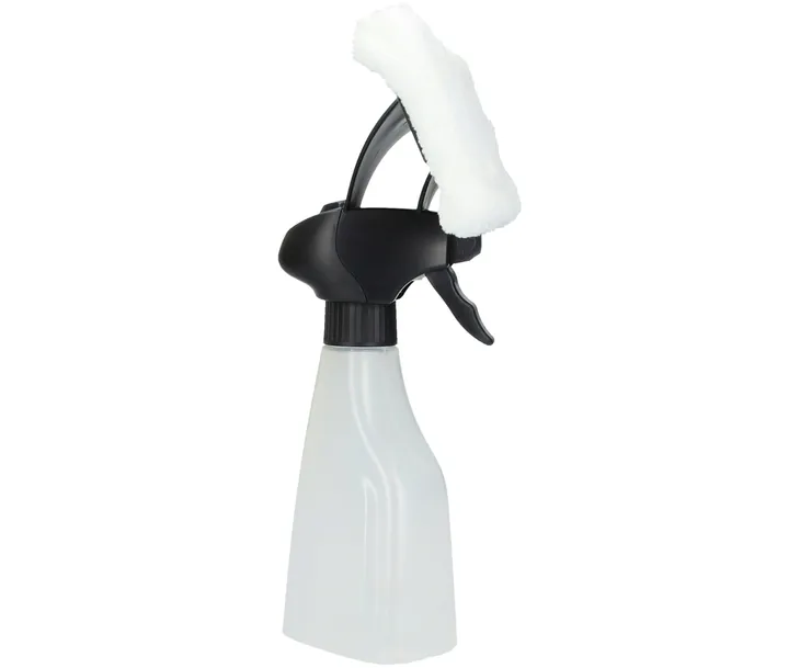 butelka-ze-spryskiwaczem-i-nakladka-do-myjki-well7-maksymalna-szerokosc-sciagaczki-26-cm-marka-electrolux