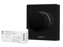 sterownik-akb-poland-czarny-z-bateriami