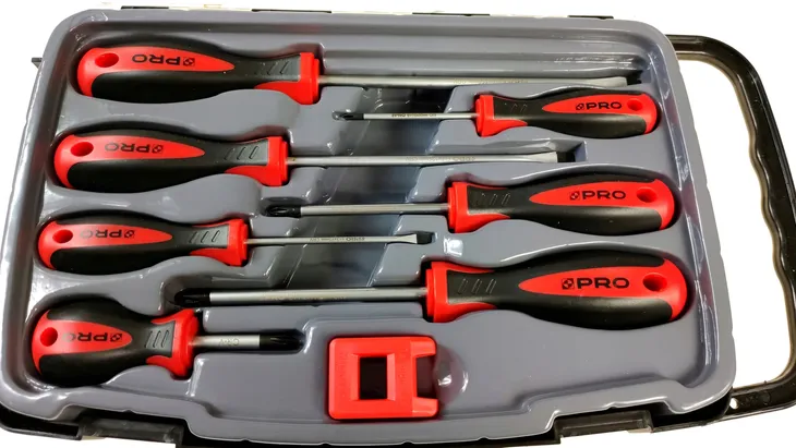zestaw-wkretakow-pro-8-elementow-waga-z-opakowaniem-0-78-kg