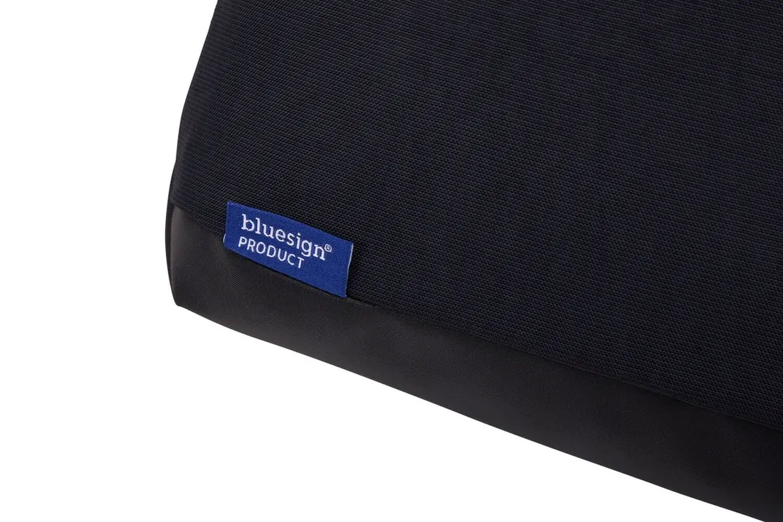 thule-nerka-biodrowa-paramount-crossbody-czarny