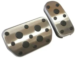 nakladki-na-pedaly-gazu-hamulca-do-toyota-rav4-iv