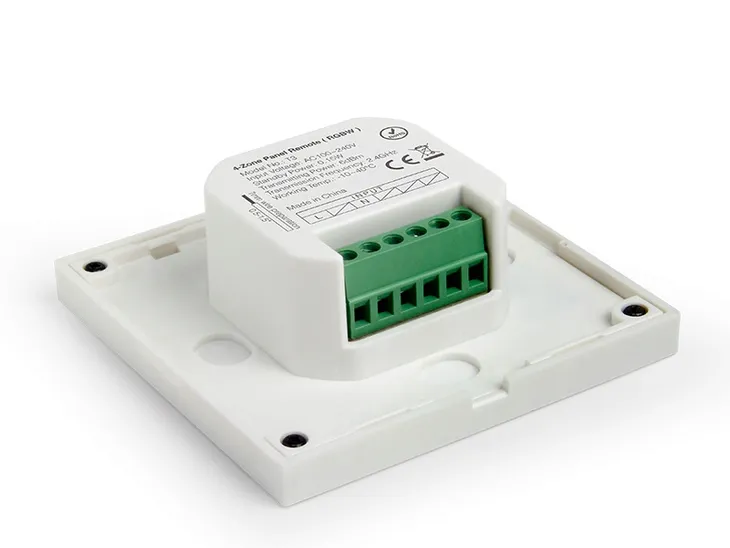 panel-scienny-4-strefowy-milight-do-puszki-rgb-t3-marka-akb-poland