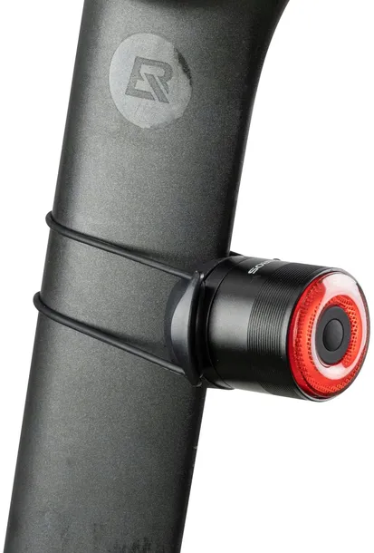 lampa-rowerowa-przednia-knog-plus-czarna-12140-40-lm-zasilanie-usb