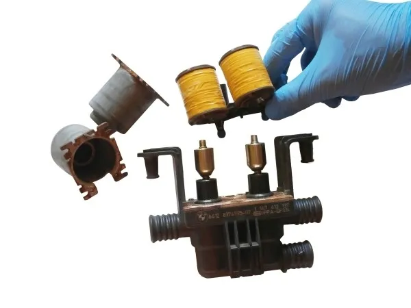 zestaw-naprawczy-elektrozaworow-do-bmw-e32-e34-e38-producent-czesci-ertons-typ-samochodu-samochody-osobowe