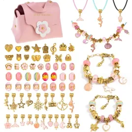 koraliki-w-eleganckiej-torebce-zawieszki-charmsy-za4692