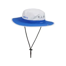 kapelusz-zeglarski-bialo-niebieski-musto-uv40-fast-dry-r-m-80033