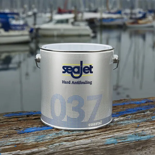 farba-075-l-czerwony-model-hard-antifouling-twarda-antyporostowa