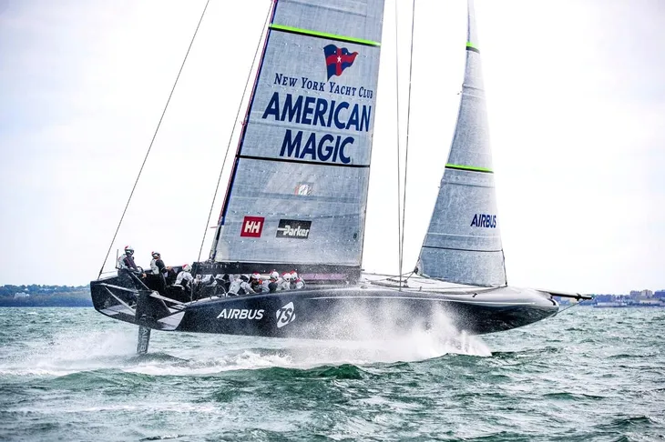 kapok-helly-hansen-comfort-compact-r-m-przeznaczenie-uniwersalne