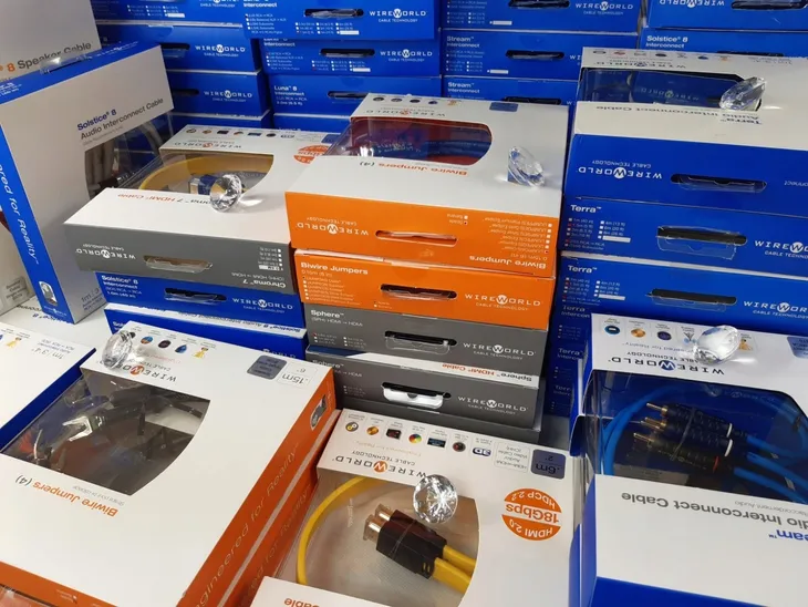 interkonekt-2rca-2rca-wireworld-luna-8-lui-3m-dlugosc-kabla-3-m