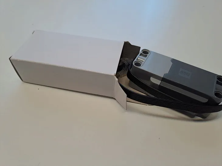 klocki-lego-technic-duzy-silnik-functions-88013-liczba-elementow-1