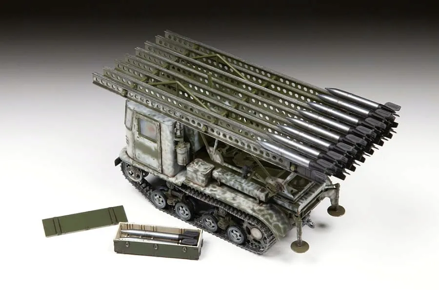1-35-stz-5-soviet-tractor-with-bm-13-katyusha