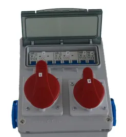 rozdzielnica-zabezpieczona-16-32-2x230v-komplet