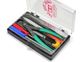 narzedzia-modelarskie-tamiya-74016-basic-tool-set