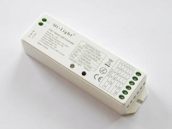 sterownik-do-tasm-led-miboxer-ls2-kolor-bialy