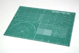 mata-do-ciecia-cutting-mat-a3-size-green-74076-tamiya