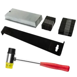 zestaw-do-montazu-paneli-podlogowych-kliny-lyzka