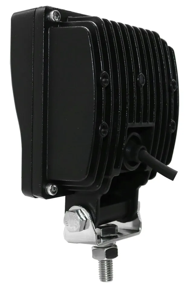 lampa-robocza-led-cree-m-tech-wlc44-zrodlo-swiatla-led