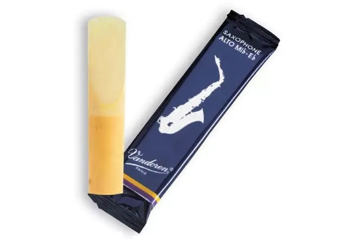 stroik-do-saksofonu-vandoren-rodzaj-stroik