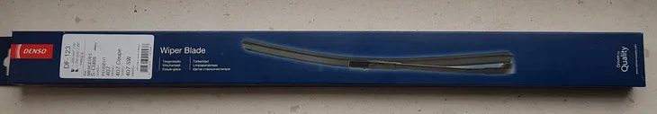 pioro-wycieraczki-bezprzegubowe-przod-ze-spojlerem-2szt-flat-blades-waga-z-opakowaniem-2-kg