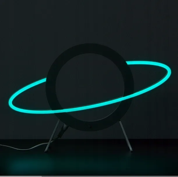 lampka-nocna-ikea-bialy-plec-chlopcy