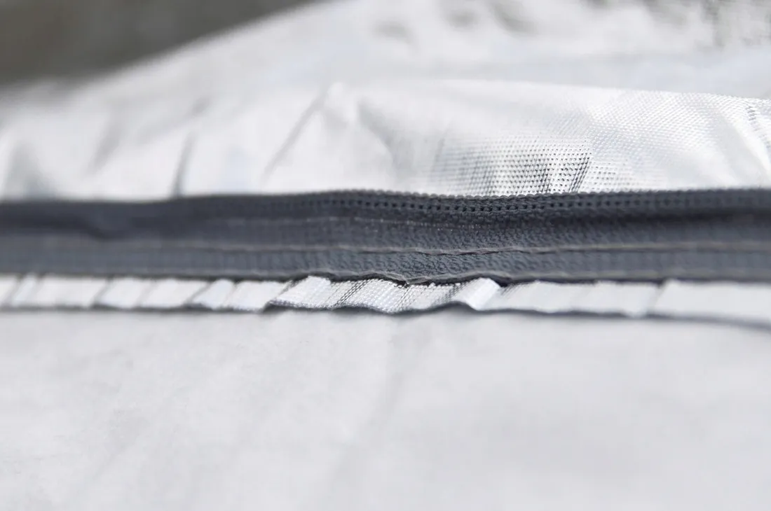 plandeka-pokrowiec-na-samochod-suv-van-