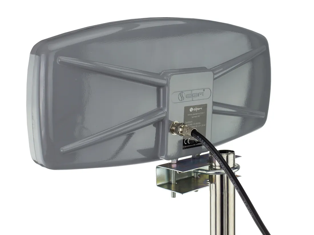 antena-tv-zewnetrzna-dvb-t-vhf-uhf-ze-wzmacniaczem-model-dvz