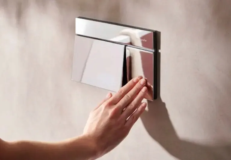 przycisk-splukujacy-do-wc-hansgrohe-iframe-element-e-chrom-66003000-linia-iframe-element-e