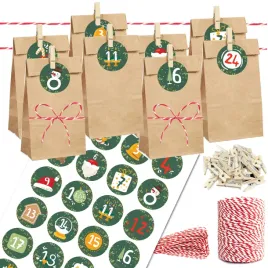 kalendarz-adwentowy-diy-z-24-torebkami-24-naklejkami-i-24-klamerkami