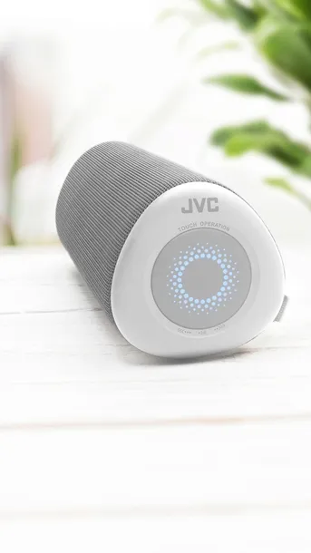 glosnik-bluetooth-jvc-xs-e423g-szary-czas-ladowania-3-min