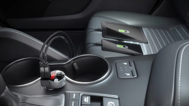 transmiter-samochodowy-fm-technisat-digicar-1-bt-zasilanie-gniazdo-zapalniczki-samochodowej-12v