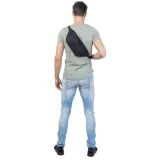 cabinzero-nerka-biodrowa-cabinzero-czarny-plec-produkt-uniseks