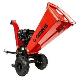 mocny-rozdrabniacz-spalinowy-rebak-do-galezi-cedrus-rb03-12cm-15km-xxl