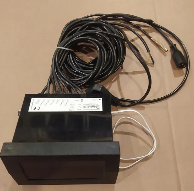 sterownik-pieca-dotykowy-pompy-c-o-c-w-u-i-wentylatora-nadmuchowego-led-sposob-montazu-stojace-funkcyjne