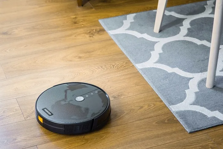 robot-sprzatajacy-maxcom-mh11-czarny-kolor-dominujacy-czarny