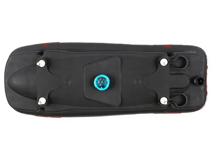 renault-master-lampa-tyl-lewa-stan-nowy