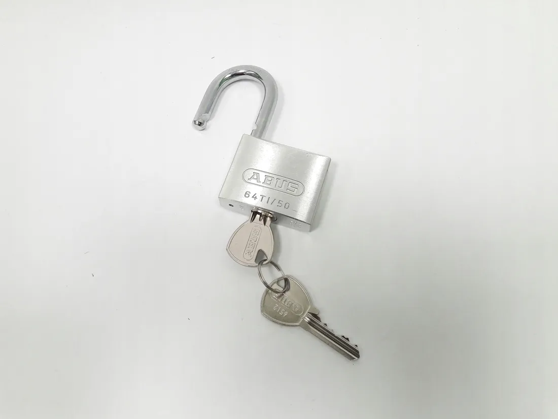 klodka-abus-jarzmowa-titalium-64ti-50-system-jednego-klucza-rodzaj-klodki-na-klucz