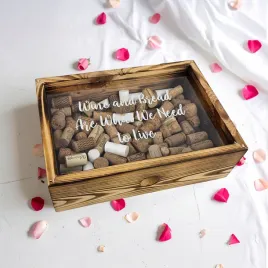 skrzynka-drewniana-na-korki-kapsle-do-wina-pudelko-personalizowane-na-slub