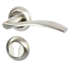 klamka-wewnetrzna-handmet-szyld-okragly-szyld-z-otworem-na-klucz