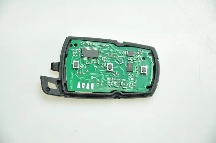 bmw-e81-e87-e88-e90-e91-e92-e93-e60-e61-e70-e89-kluczyk-pilot-keyless-434-numer-katalogowy-czesci-bmw-kluczyk-keyless-z-elektronika-434mhz-id46-pcf7945