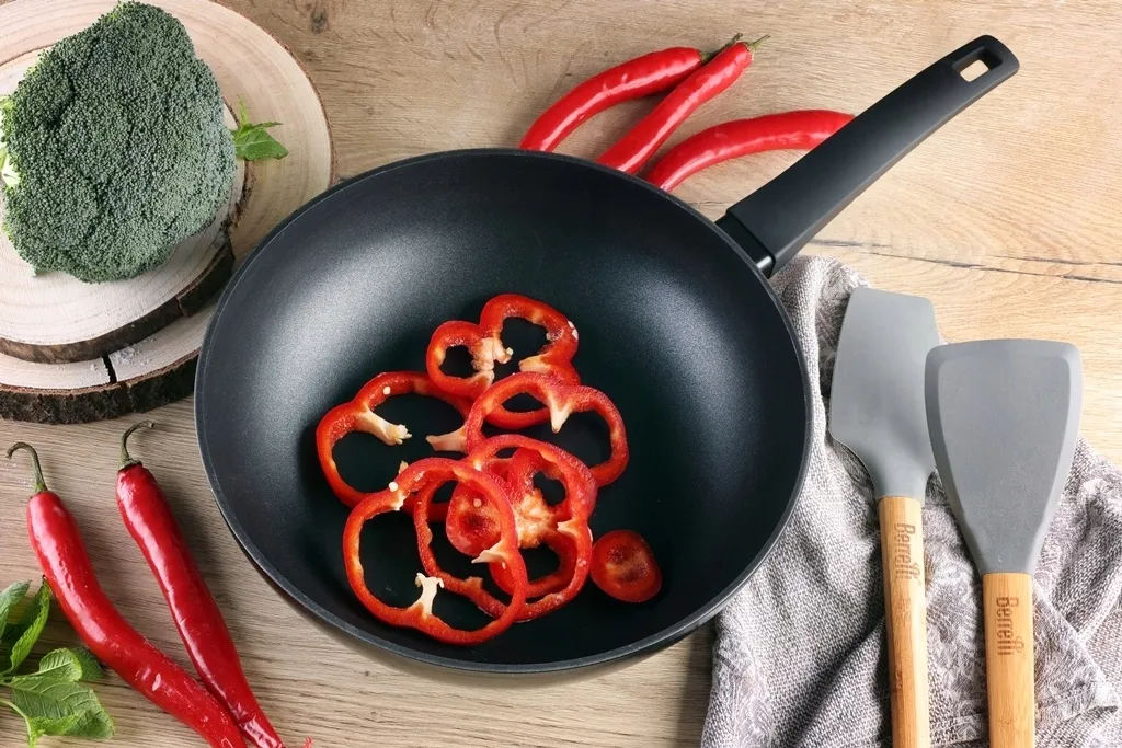 patelnia-wok-28cm-massimo-berretti-br-9133-kolor-czarny
