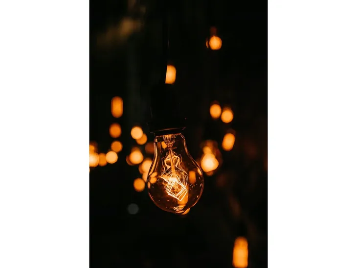 girlanda-ogrodowa-swietlna-led-20m-20xe27-cechy-dodatkowe-wodoodpornosc