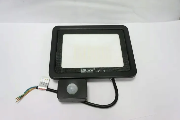 naswietlacz-halogen-led-50w-czarny-czujnik-neutralny-4000k-or-premium-3l-gw-jasnosc-4550-lm